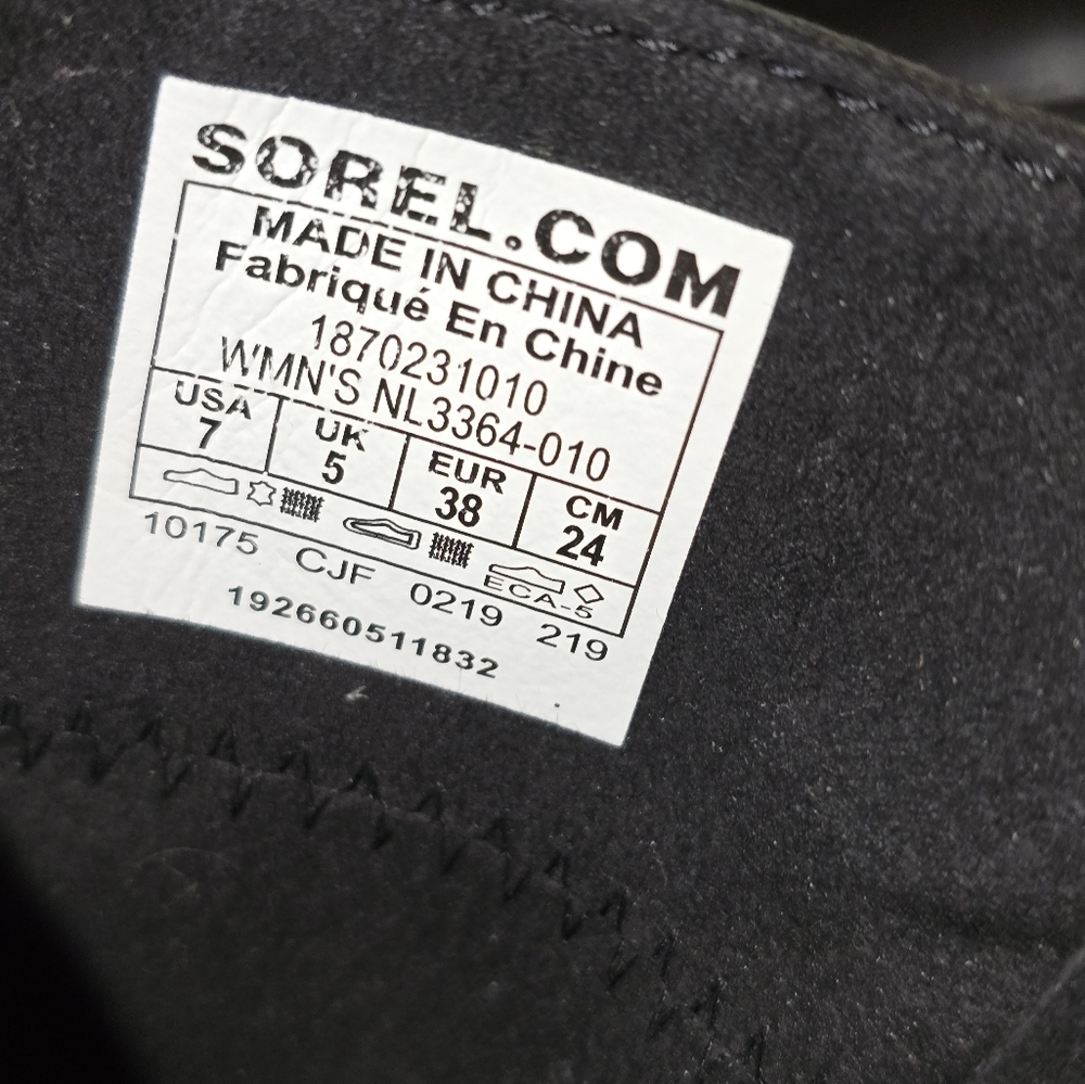Sorel Joan of Arctic II Black Wedge Leather Ankle Boots size 7 - Picture 9 of 9